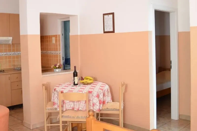 Apartman #2, Apartmani Šaltić