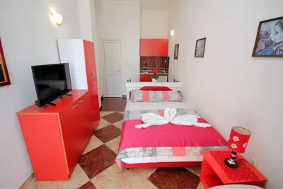 Apartmani Kruna Jovanovic, Studio #3, Sutomore