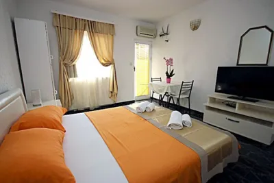 Apartmani Kruna Jovanovic, Studio #1, Sutomore
