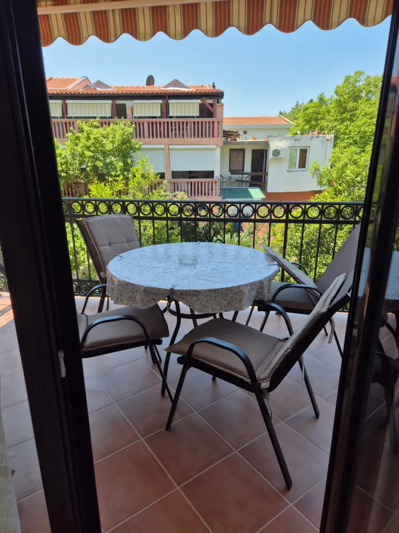 Apartmani Kristina, Apartman #4, Sutomore