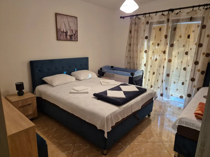 Apartmani Kristina, Apartman #1, Sutomore